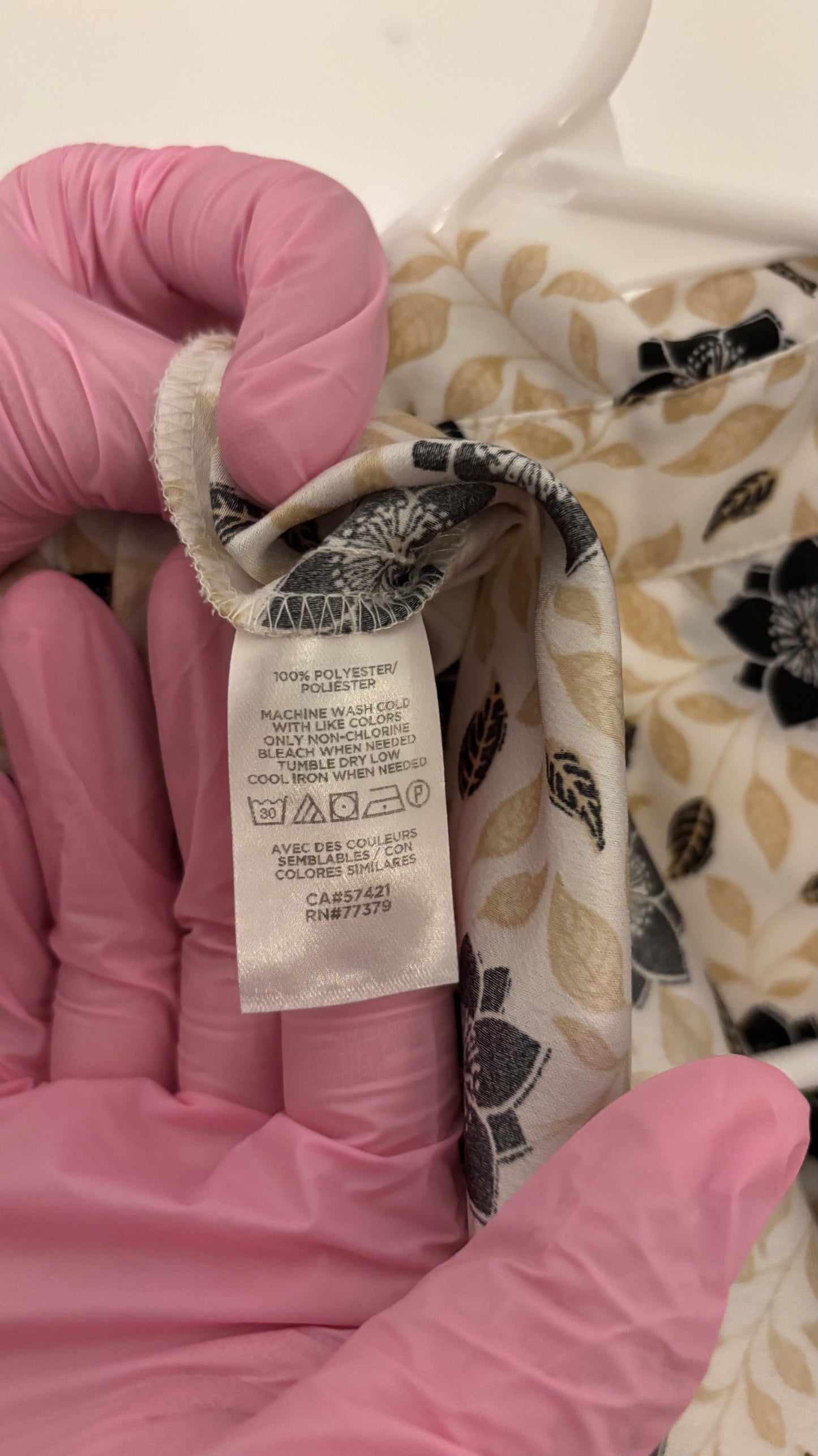 Ann Taylor Elegant Women's Floral Top (Size M)