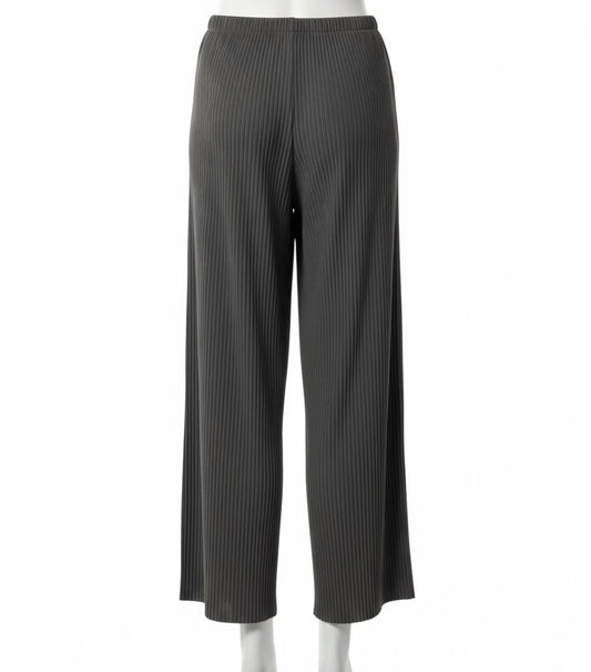 UNIQLO Women's Chic Pleated Pants (Size M)