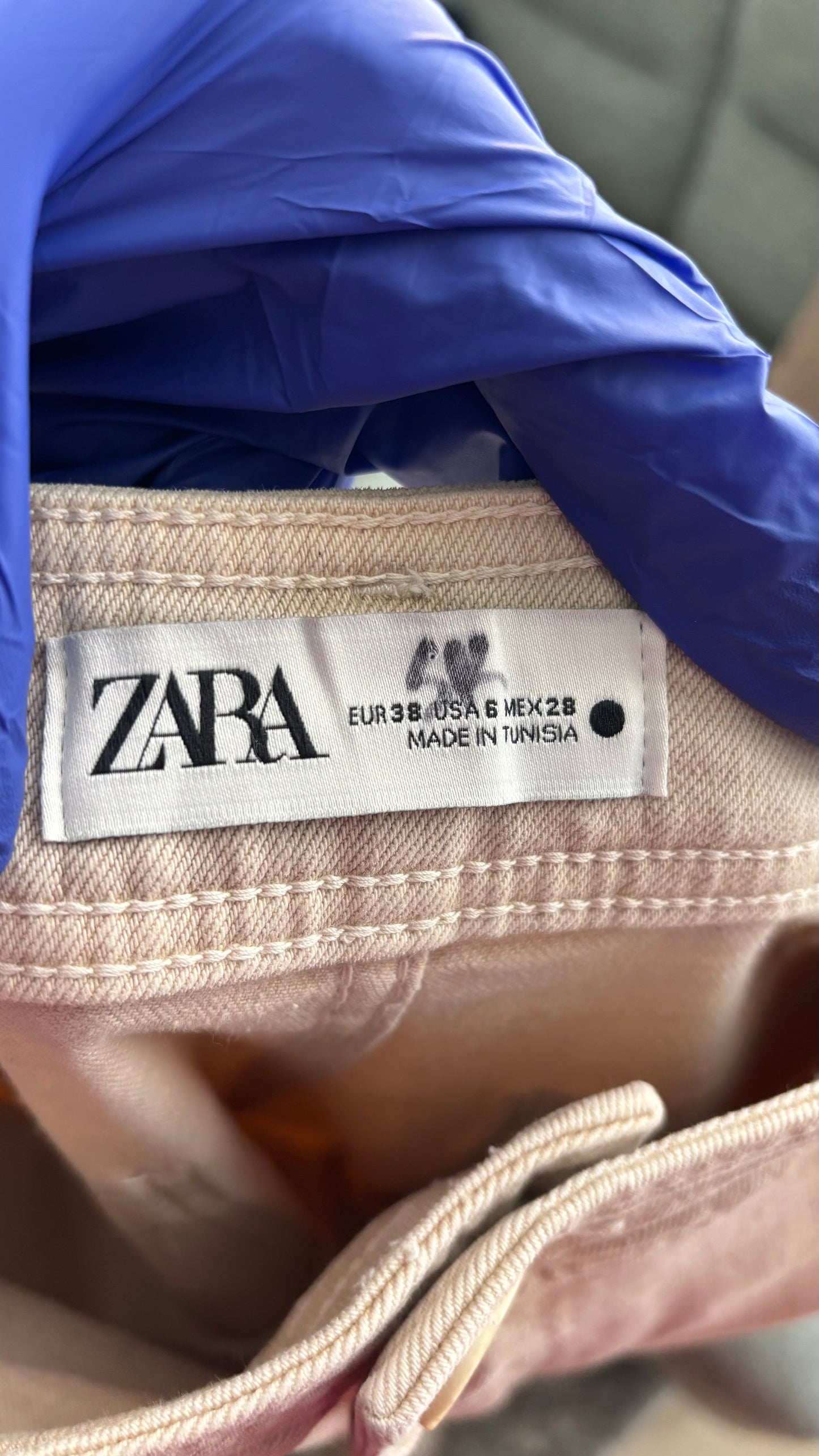 ZARA Women’s Frayed Hem Jeans (Size S)