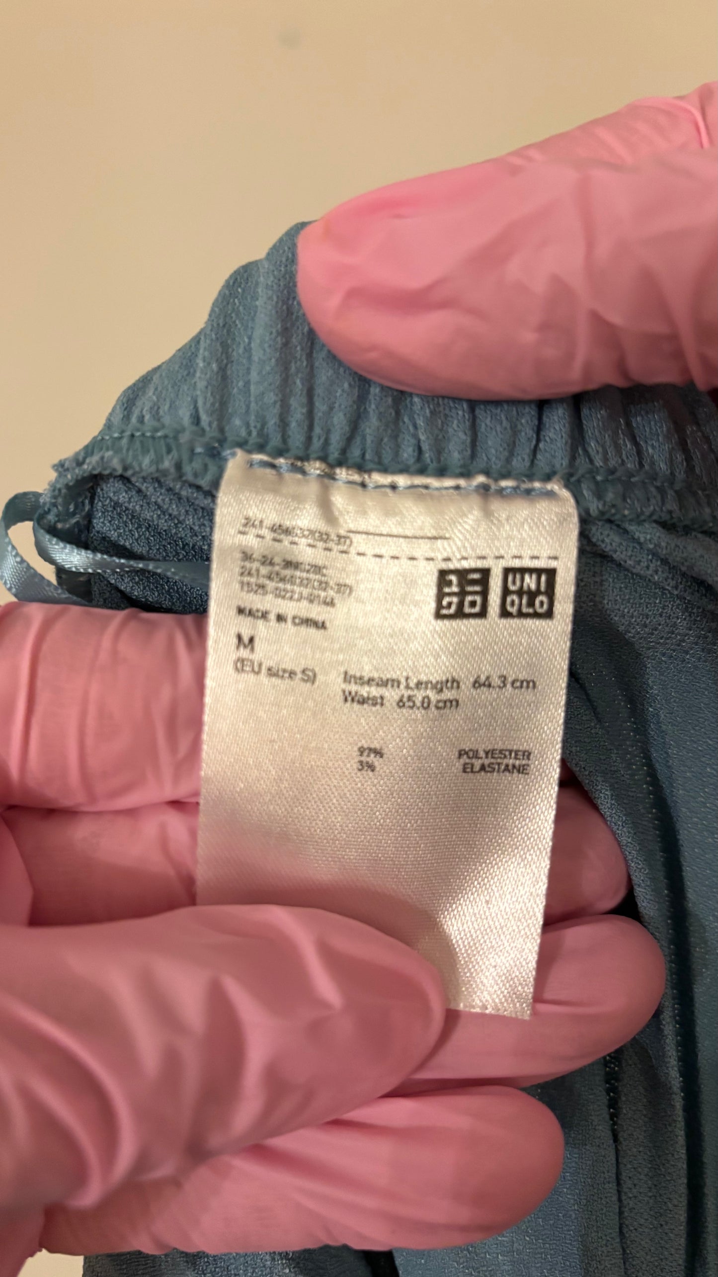 Uniqlo Women's Chic Pleated Trousers (Size M)