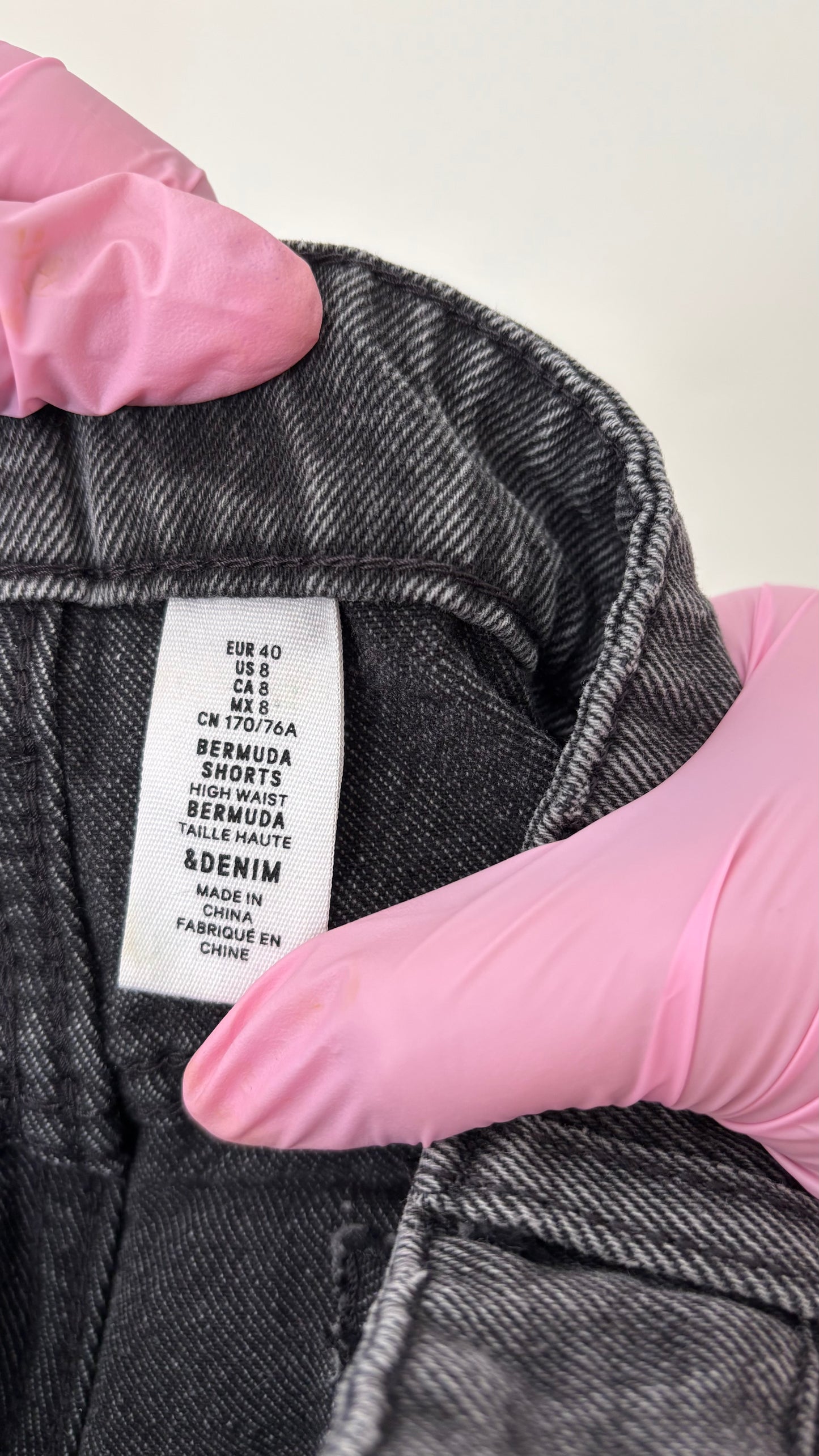 H&M Women's Denim Shorts (Size M)