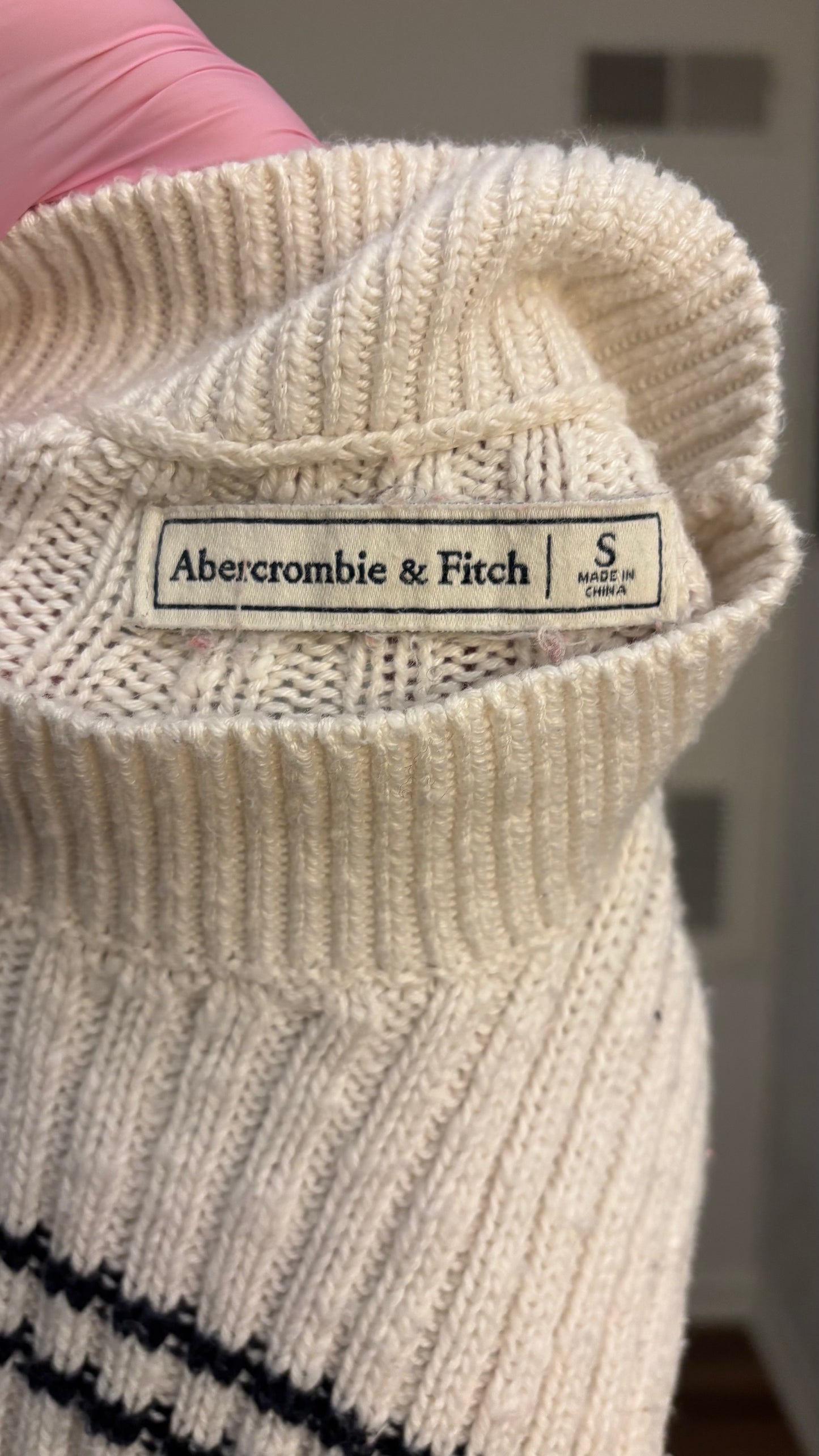 Abercrombie & Fitch Women's Sweater Top (Size S)