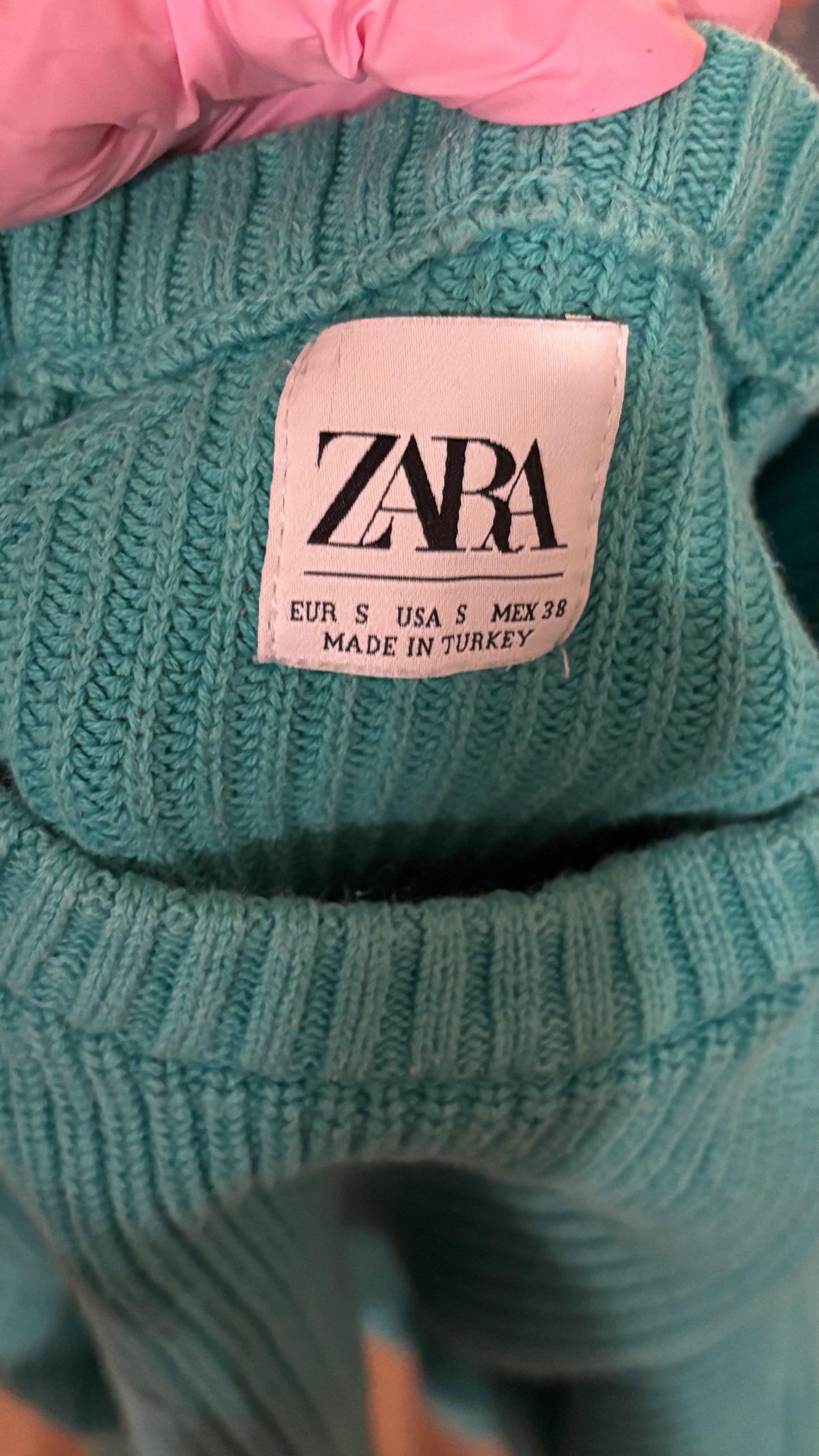 ZARA Women's Ribbed Sweaters (Size S)