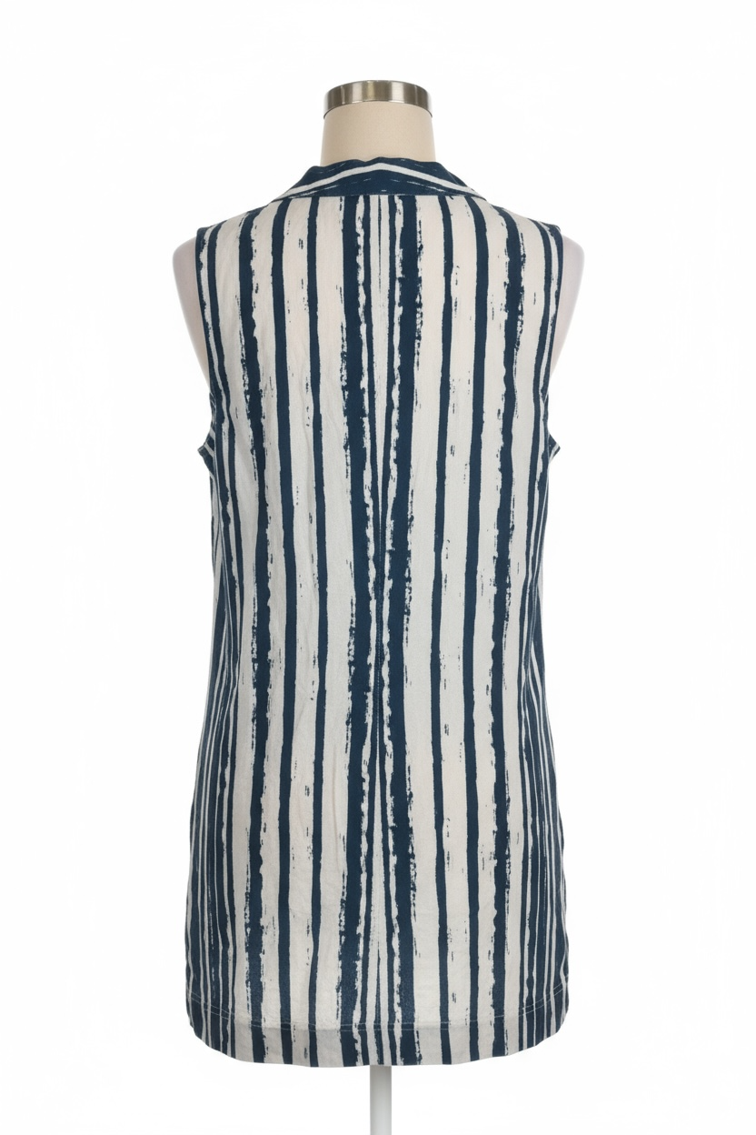 AND Women's Top (Size M)