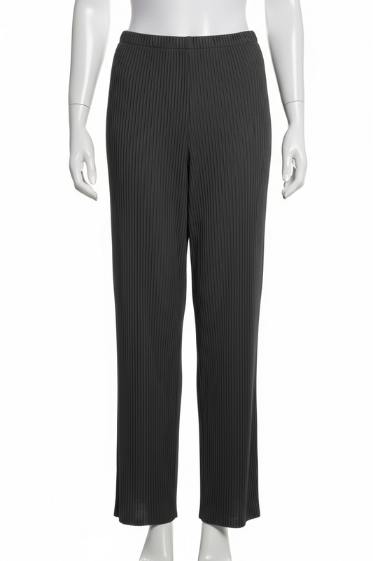 UNIQLO Women's Chic Pleated Pants (Size M)